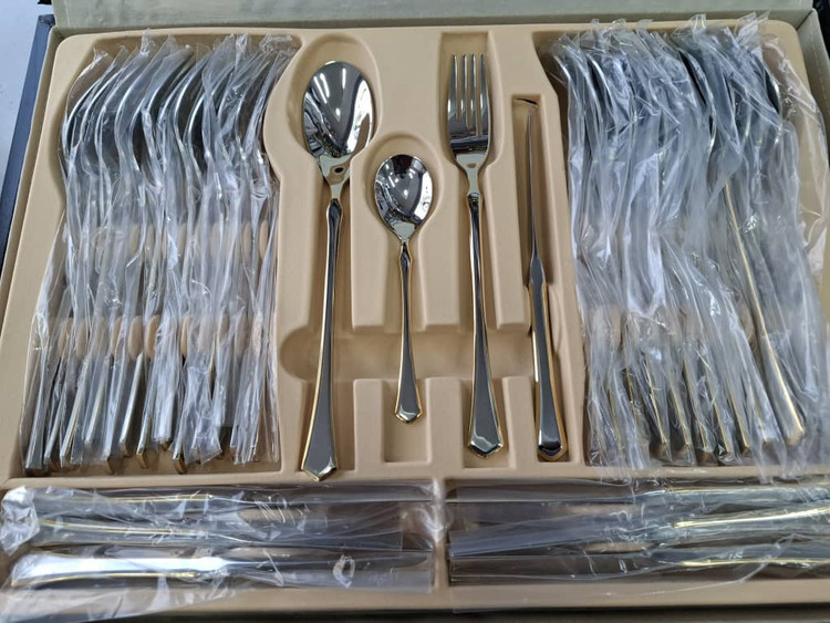 سرویس قاشق چنگال ۱۲۸ تیکه ۲۴ نفره طلایی و سیلور