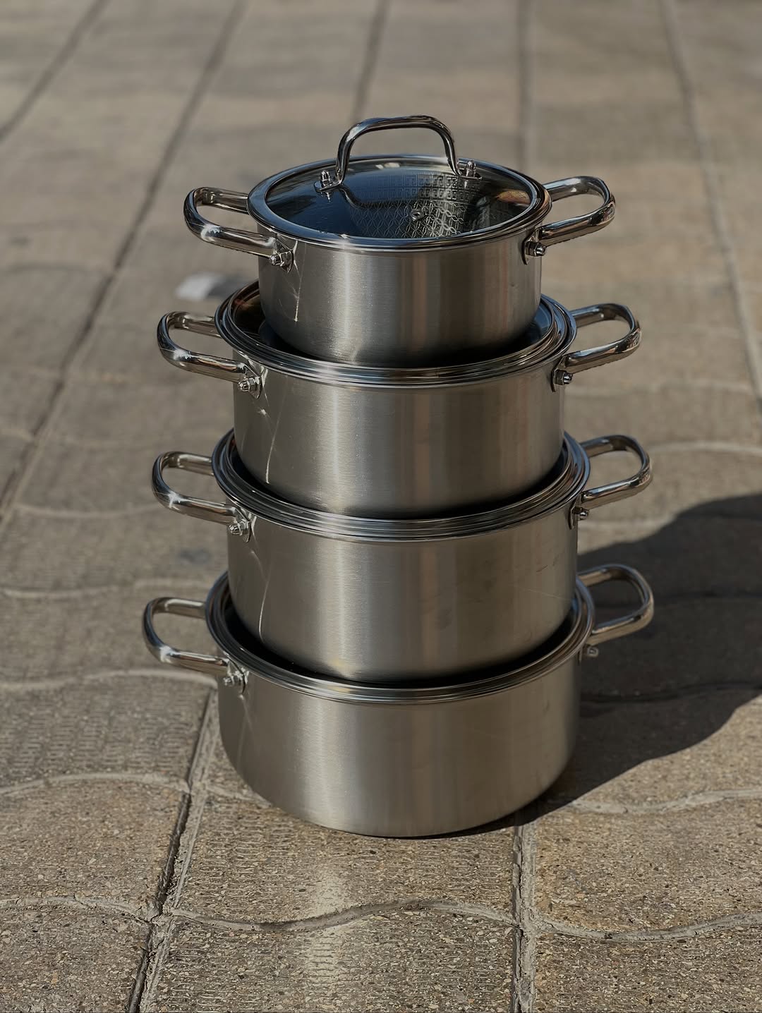 سرویس قابلمه استیل۳۱۶ کف لیزری ضخیم ۱۰ میل سه لایه  ضد خش کاملا نچسب