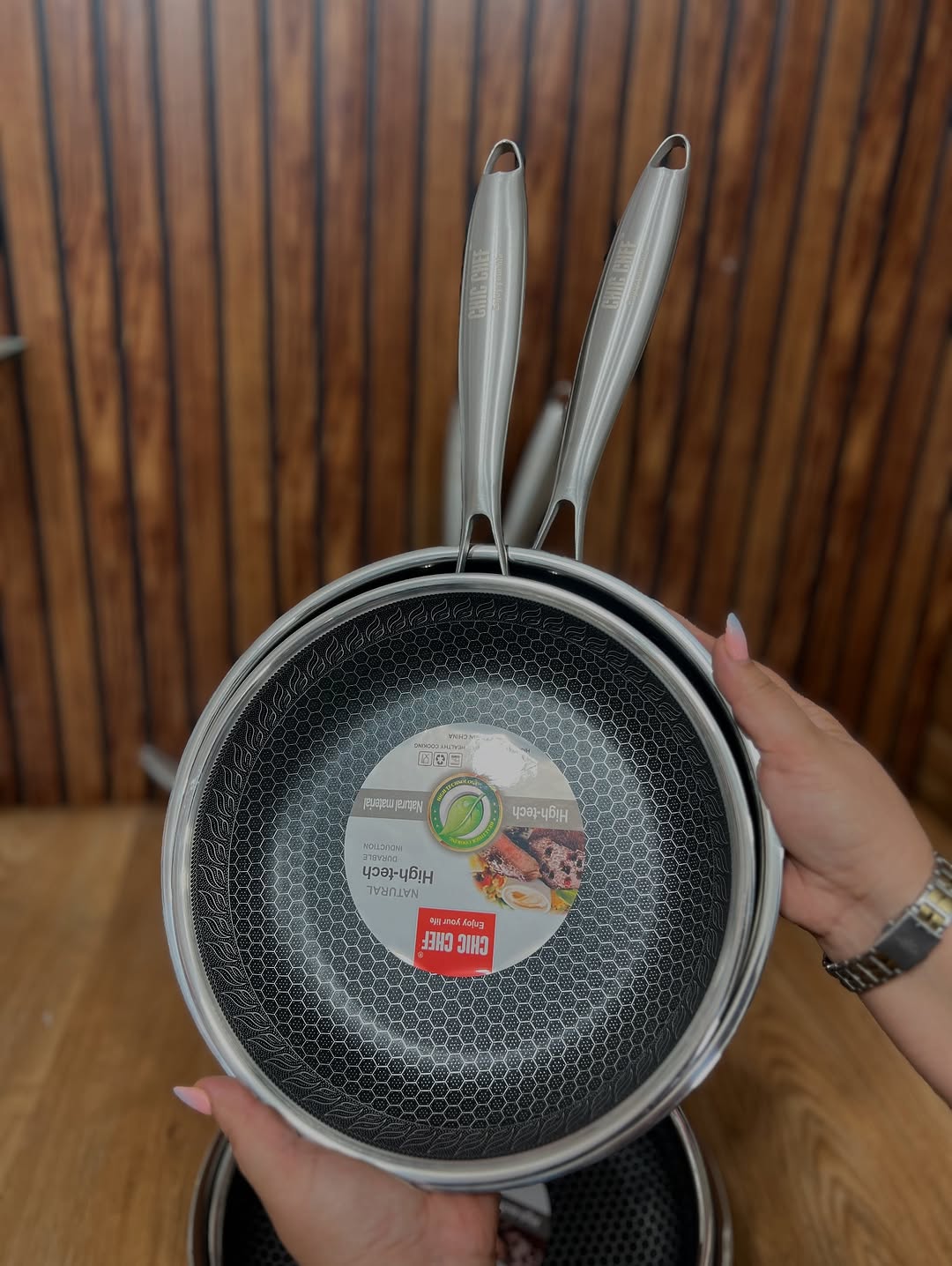 ماهیتابه لیزری کف زنبوری 4 لایه ضخیم استیل 304 ضد زنگ کاملا نچسب