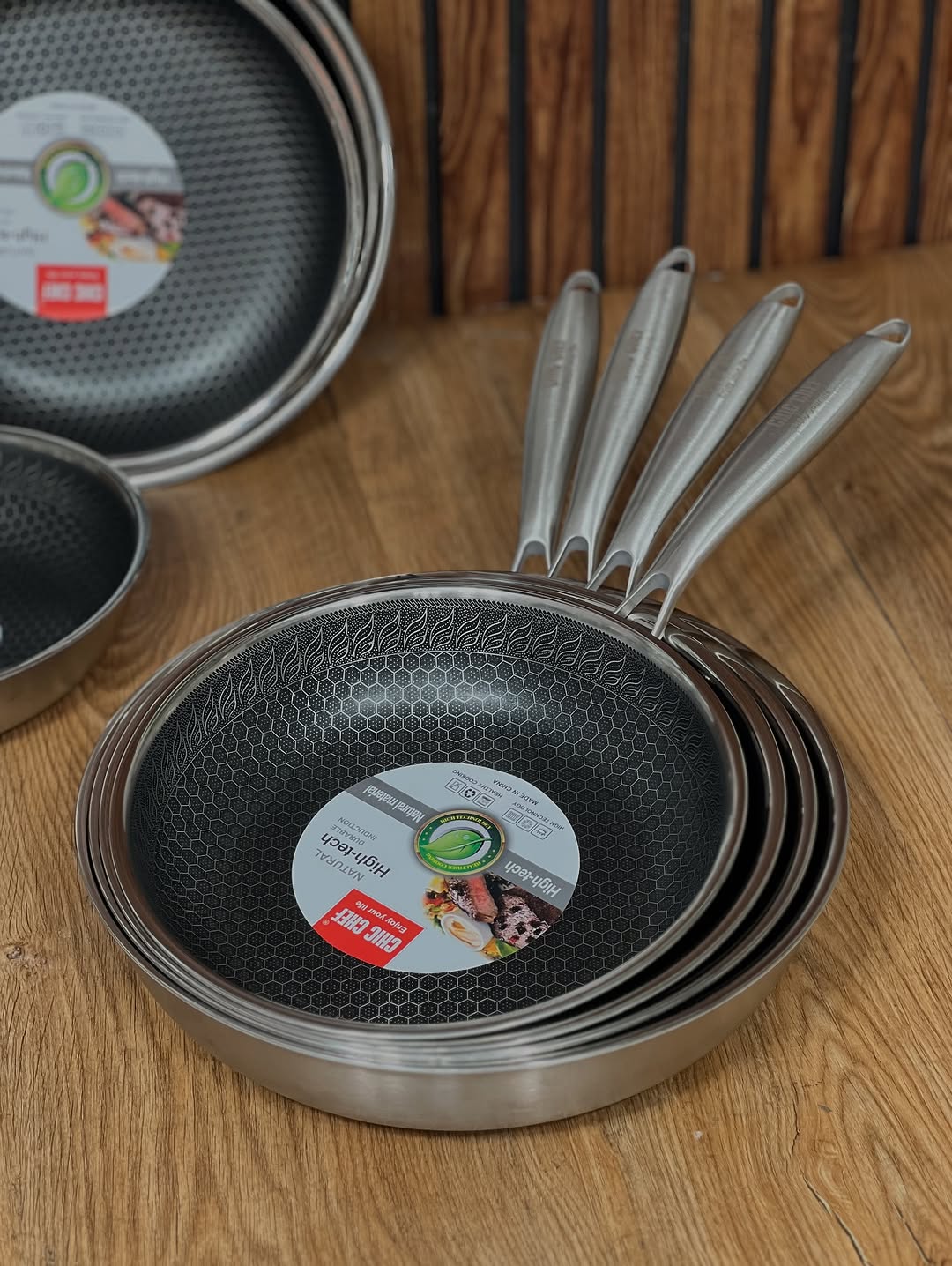 ماهیتابه لیزری کف زنبوری 4 لایه ضخیم استیل 304 ضد زنگ کاملا نچسب